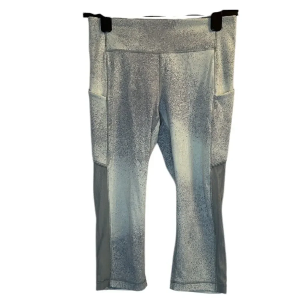 LULULEMON Speed Up Crop Mesh 21